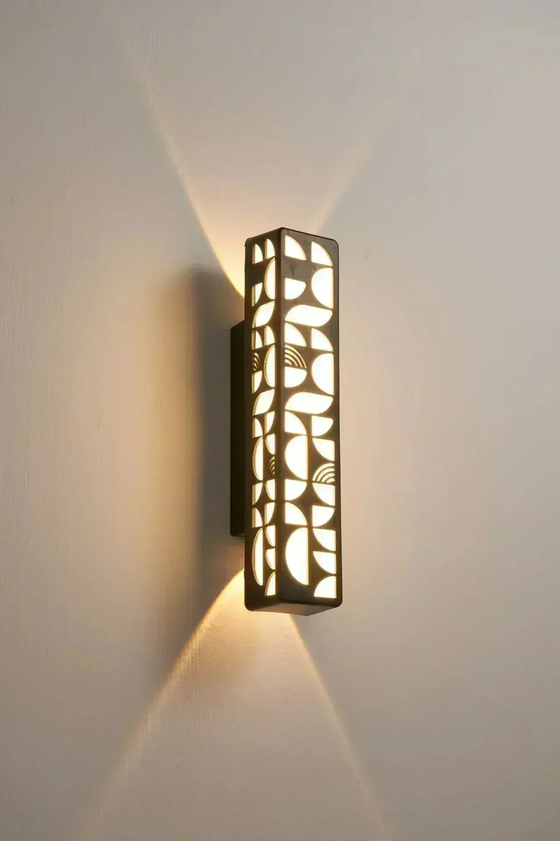 Aurora String Wall Light