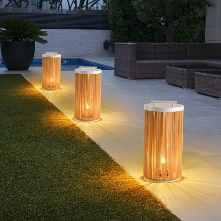 Solara Luxe Outdoor Light