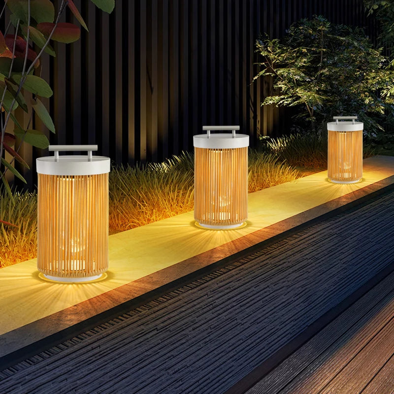 Solara Luxe Outdoor Light